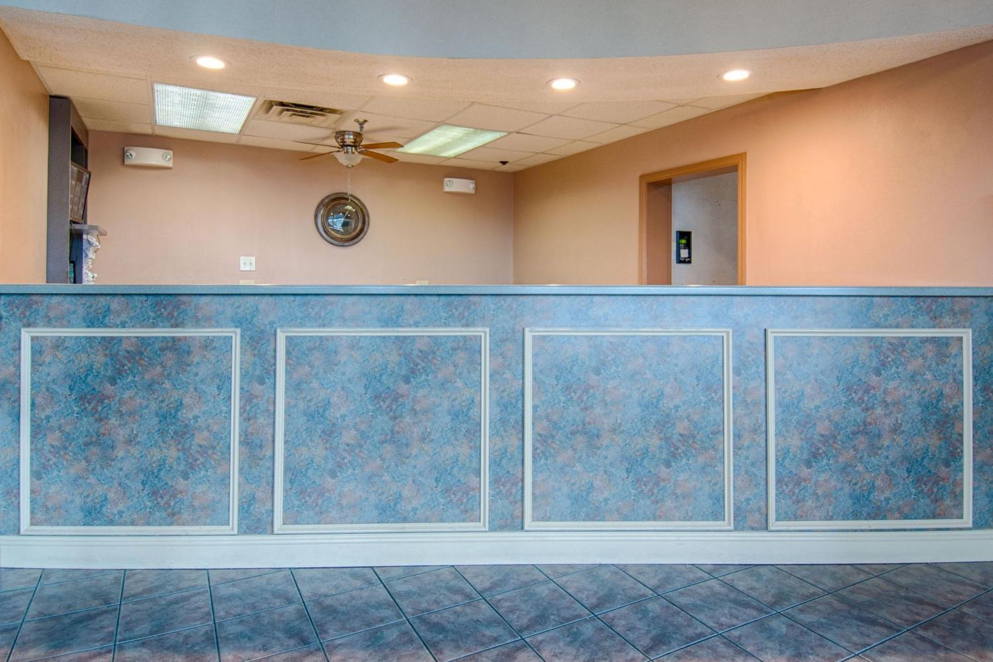 Park Tower Inn Pigeon Forge Bagian luar foto