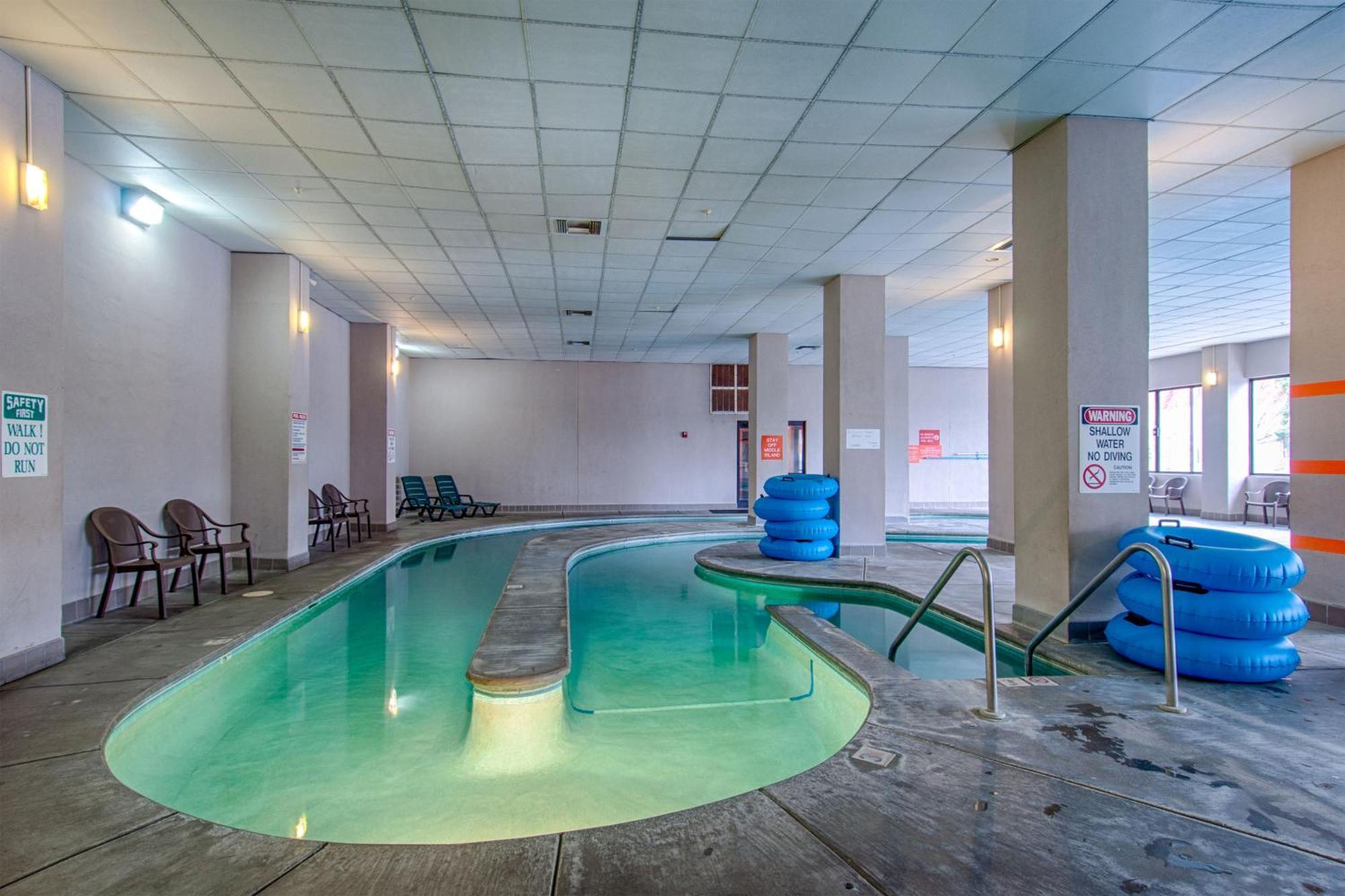 Park Tower Inn Pigeon Forge Bagian luar foto