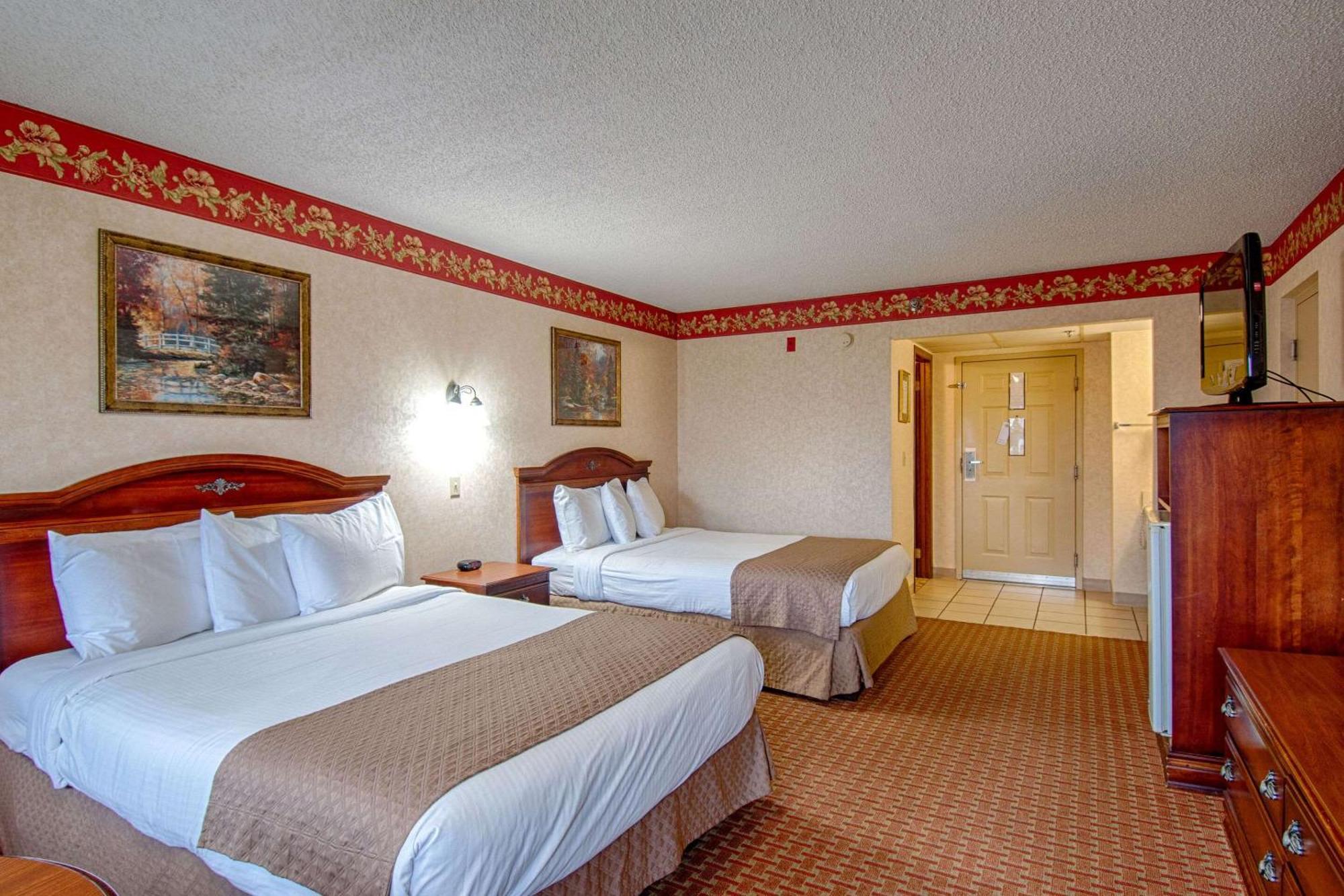 Park Tower Inn Pigeon Forge Bagian luar foto