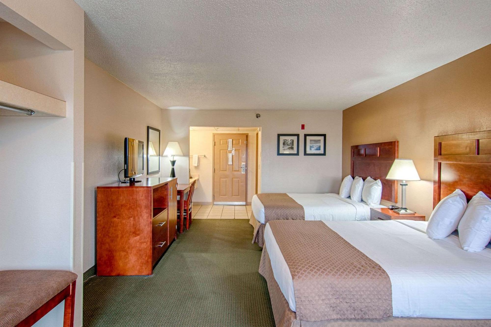 Park Tower Inn Pigeon Forge Bagian luar foto