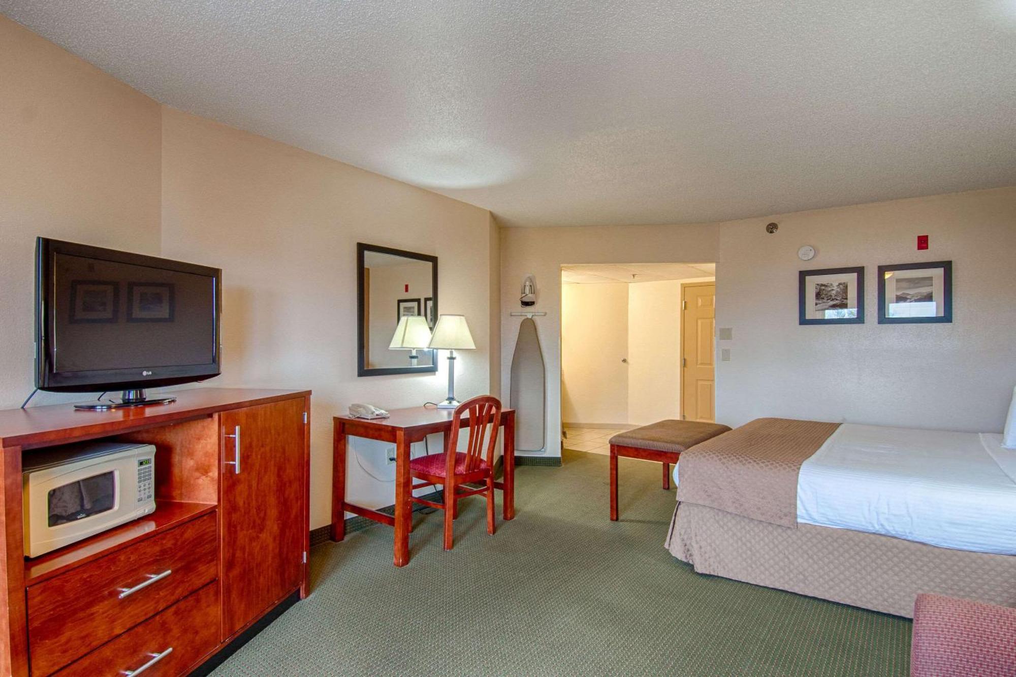 Park Tower Inn Pigeon Forge Bagian luar foto